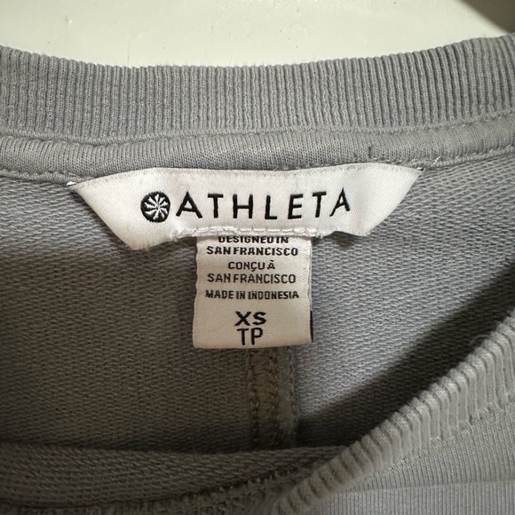 athleta crewneck - Picture 3 of 3